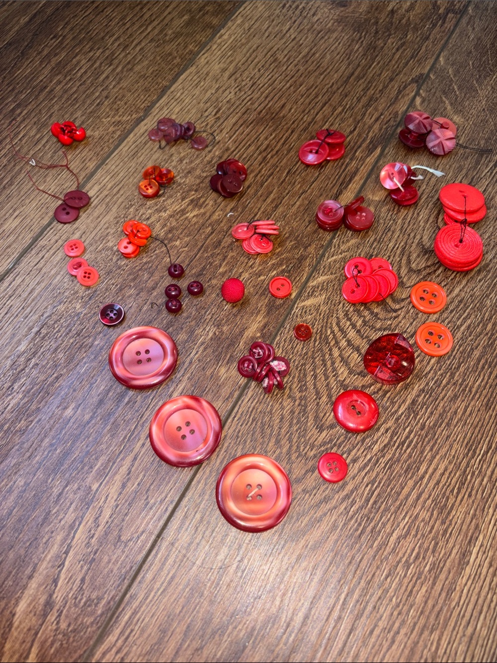 Vintage Mixed Red Coral burgundy Sewing Button Lot Upcycle MCM Art Deco  crafts